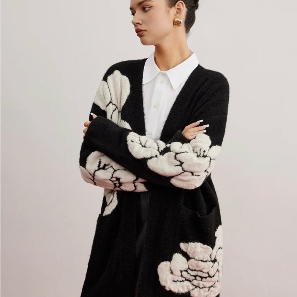 Commense Wool-Blend Knit-Floral Cardigan - Picture 2 of 5